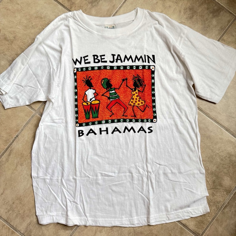 Retro Graphic design Bahamas cotton tee
